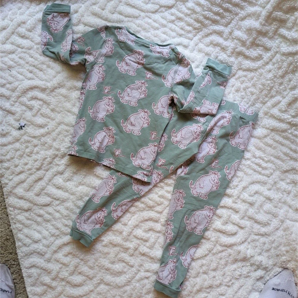 Kids The Gruffalo Long‑Sleeve Pajama Set -Officially Licensed- size 3-4 pajamas